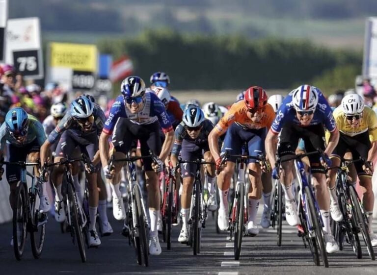 Romany Tour.. UAE cyclist Pugachar maintains lead