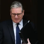His biographer reveals his hidden traits: Keir Starmer, between frustration, stubbornness, and the ambition to survive