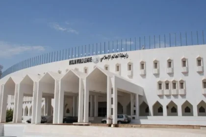 رابطة العالم الإسلامى تستنكر اختراقًا إيرانيًا لجزيرة كويتية وتؤكد دعمها الكامل للكويت
