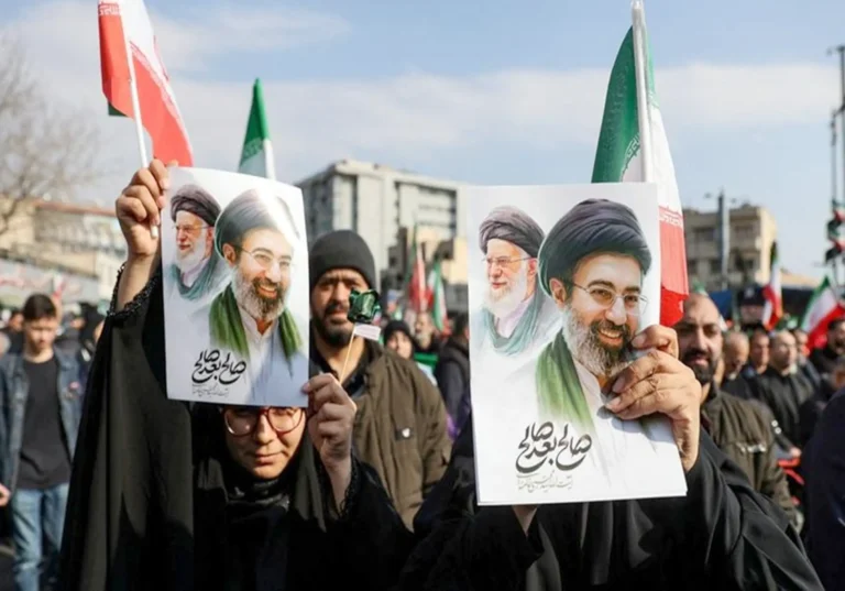 رسائل سياسية ودينية في موسم الحج.. خامنئي يتحدث عن تحولات مرتقبة بالمنطقة