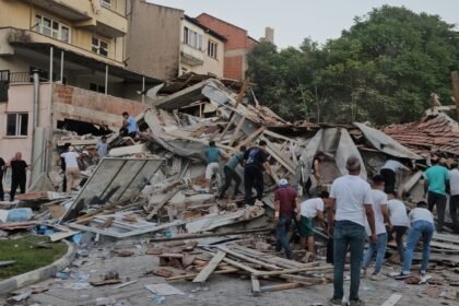 A 5.8 magnitude earthquake strikes east-central Türkiye and its effects are felt in Syrian territory