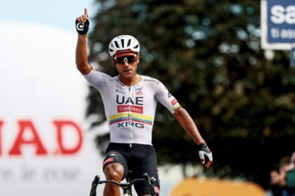 Giro d'Italia... Narvaez leads UAE Cycling to fourth win