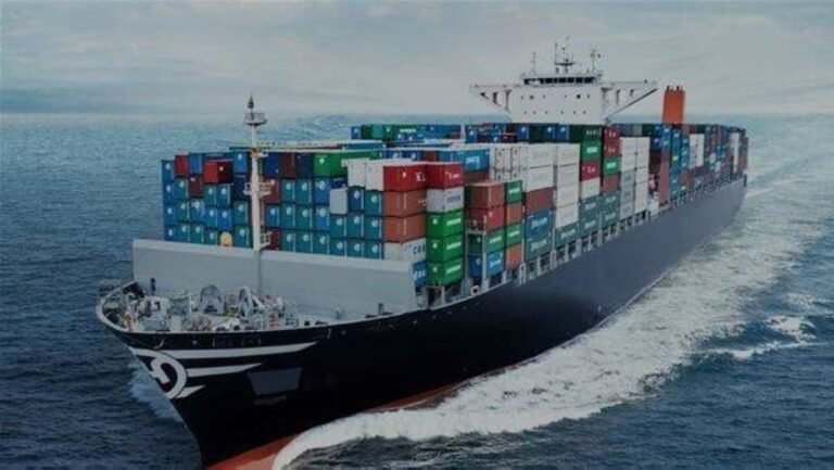 شركة يابانية تنفى دفع أموال لإيران مقابل عبور سفنها فى مضيق هرمز