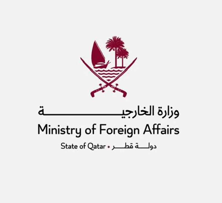 قطر تدين استهداف ناقلة إماراتية في مضيق هرمز وتطالب بضمان حرية الملاحة