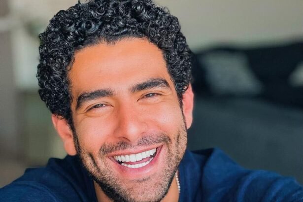 Mohamed Kilani promotes his new song "Yefk El Nahas"