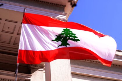 لبنان يدين الاعتداءات الإيرانية على الإمارات: انتهاك صارخ للسيادة وتهديد لاستقرار المنطقة