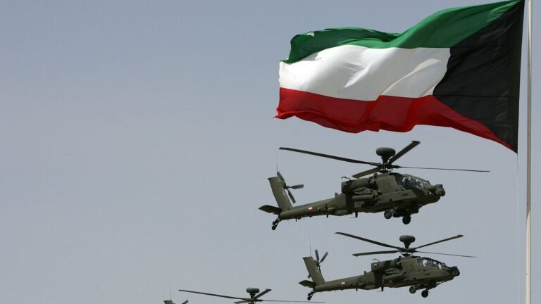Urgent - Kuwaiti Ministry of Defense: Intercepting "hostile" drones that violated the country's airspace