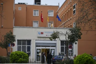 Spain begins evacuating passengers from the Hantavirus-infected ship amid strict health measures