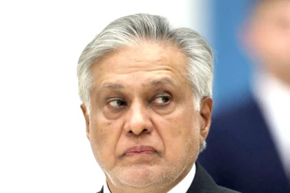 The Pakistani Foreign Minister arrives in Washington to discuss developments in the negotiations concerning Iran