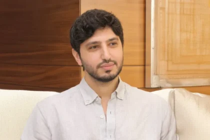 محمد فضل شاكر وسعد لمجرد يطرحان "القمر ديالي" ويهديا نجاحها لفضل شاكر