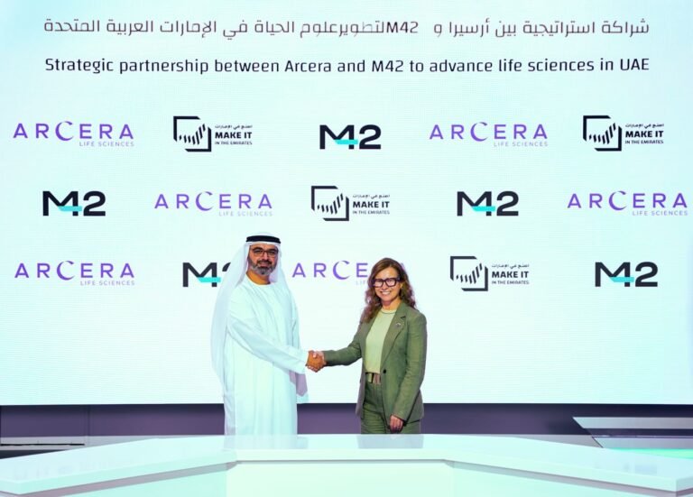 أبوظبي.. M42 و"أرسيرا" توقعان تفاهماً لدعم تطوير الصناعات الدوائية الحيوية وعلوم الحياة