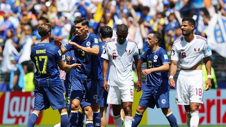 A historic point that wasn't enough to save them.. Qatar bids farewell to the World Cup with a loss to Bosnia and Herzegovina (video)