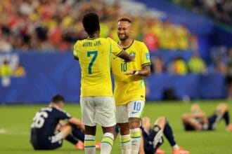 With Neymar's debut, Brazil thrashes Scotland 3-0 and secures top spot in the group (video)