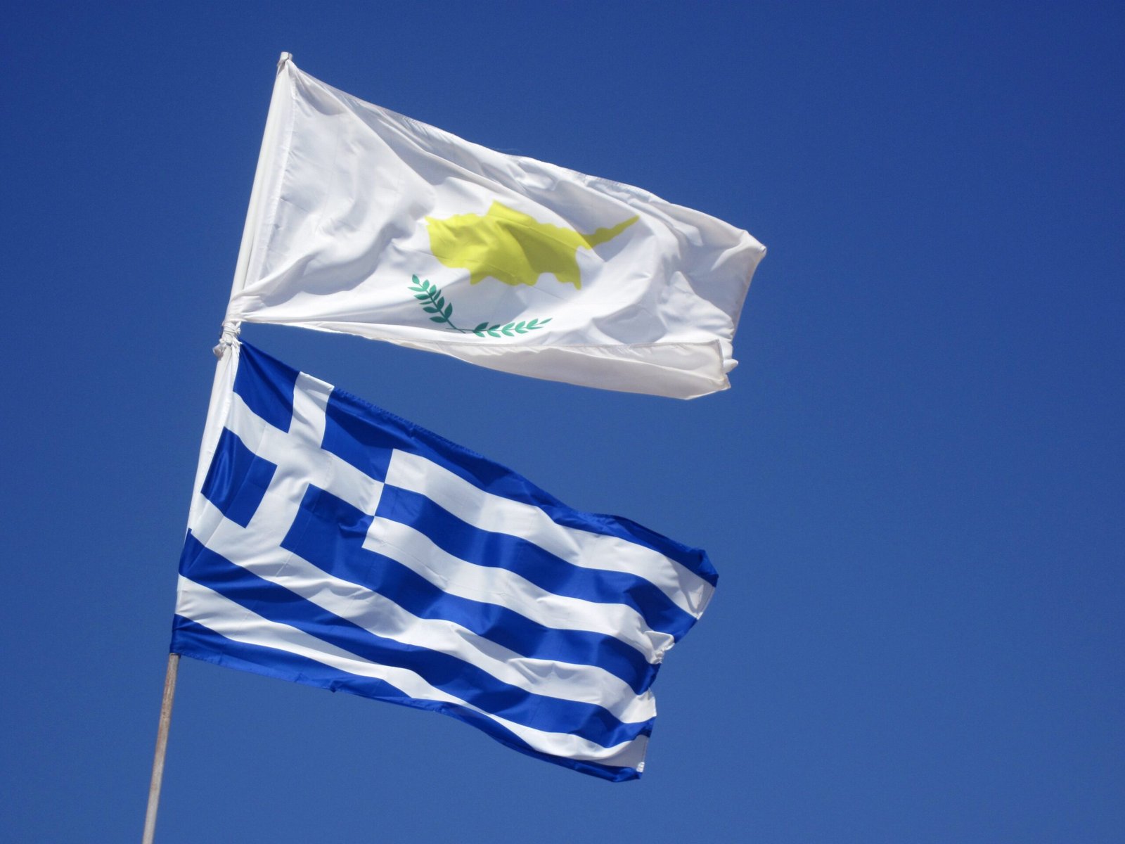 A Cultural Step to Protect Heritage.. Greece Hands Over Dozens of Rare Artifacts to Cyprus