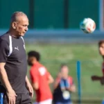 مدير منتخب مصر: لم نحقق شيئًا بعد.. وصلاح الأقرب للحاق بمباراة أستراليا