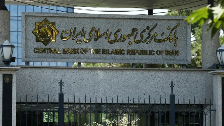 Iranian Central Bank: Sanction exemptions on oil sales and new export facilities coming soon