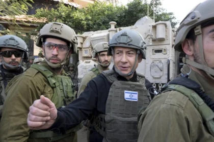 Israel threatens to target Iranian "infrastructure" if the escalation continues