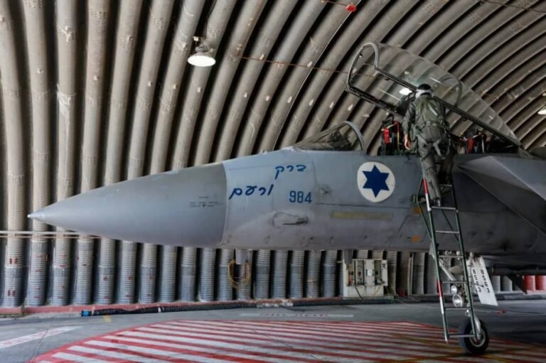 Breaking: Israeli army intensifies its air sorties over Lebanon