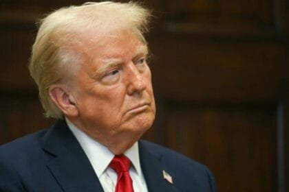 ترامب ينفى اتهامات دعم إيران مالياً ويهاجم وسائل الإعلام