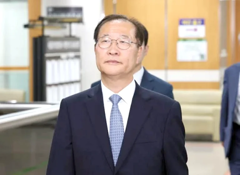 Former South Korean Justice Minister sentenced to 25 years in prison after being convicted in martial law case