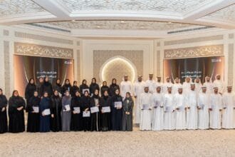 دائرة الشارقة الرقمية تحتفي بتخريج الدفعة الأولى من برنامج "خبير التحول الرقمي"