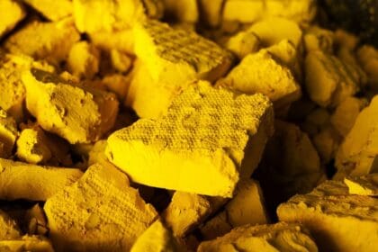 الأردن يعلن عن احتياطيات ضخمة من اليورانيوم تكفي لـ 80 عاماً
