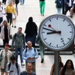 بريطانيا: انخفاض الوظائف الشاغرة وغموض اقتصادي يسبق قرار "بنك إنجلترا"