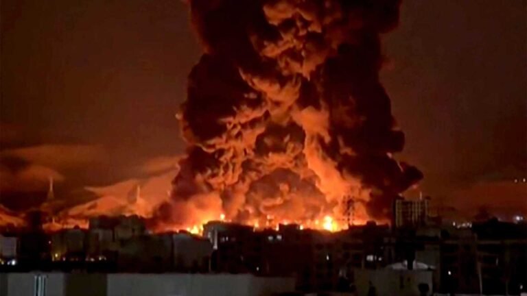 Explosions rock Tehran: Iran and Israel continue their tit-for-tat strikes