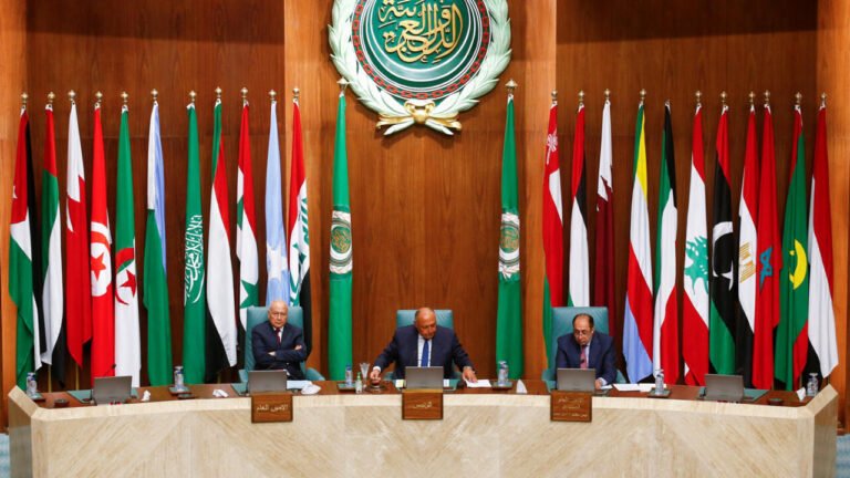لجنة عربية تبحث تطوير المناهج التعليمية لتعزيز الهوية والمعرفة لدى الطلاب