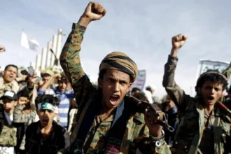 Breaking - Houthis announce ban on Israeli shipping in the Red Sea