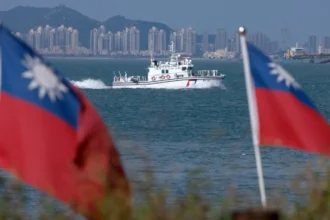 Taiwan announces it has "expelled" Chinese vessels from restricted waters off its southern coast