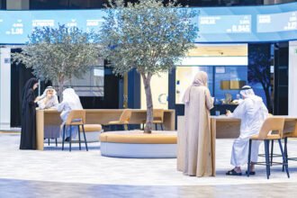 Market index rises 1%.. "Dubai Financial" continues to rise and gains 10.54 billion dirhams