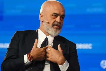 "ثورة الفلامنجو": ألبانيا تنتفض مجددا ضد مشروع سياحي لجاريد كوشنر