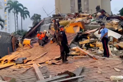 Washington raises alert level to monitor aftermath of Venezuela earthquake
