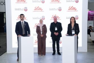 عبر الذكاء الاصطناعي.. "صحة أبوظبي" و"إيلي ليلي" تتعاونان لتطوير علاجات السمنة وألزهايمر