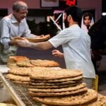 من "اللافاش" إلى "البارباري".. صدمة أسعار الخبز From "lavash" to "barbari"... Bread price shock sweeps the Iranian streetالشارع الإيراني