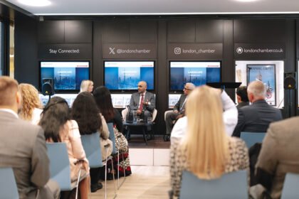 With the aim of reviewing the emirate's competitive components.. Dubai Chambers organizes an open dialogue for investors in London