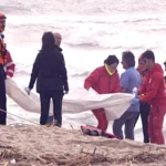 فاجعة بحرية في سنغافورة.. وفاة 3 أشخاص إثر غرق قارب قرب ميناء باسير بانجانج
