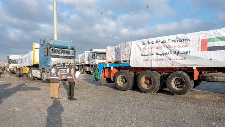 "Chivalrous Knight 3" 5 Emirati humanitarian aid convoys enter Gaza