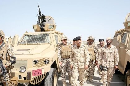 عاجل - قوة دفاع البحرين: اعتراض وتدمير 3 صواريخ وطائرات مسيرة إيرانية