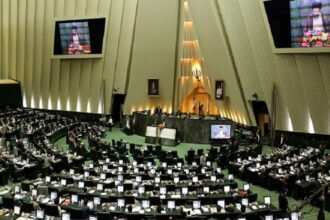 لجنة الأمن القومي في البرلمان الإيراني: لا وجود لمقاتلات أمريكية في الأجواء الإيرانية حالياً
