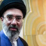 Khamenei warns of a "hybrid war" targeting Iran