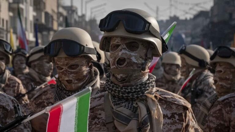 Iran: Attacks and clashes target the Revolutionary Guard in the west of the country