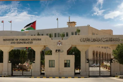 عمّان تجدد رفضها للتوسع الاستيطاني.. وتؤكد تمسك الفلسطينيين بحقوقهم المشروعة