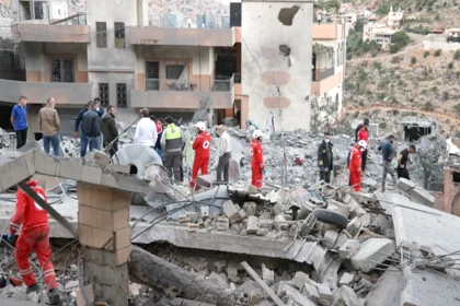 Lebanese Ministry of Health: 7 killed, including a child, in an Israeli airstrike on southern Lebanon