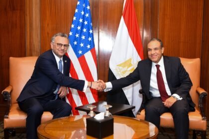 بدر عبد العاطي يستقبل مسعد بولس لتنسيق المواقف تجاه أزمات الشرق الأوسط والقرن الأفريقي