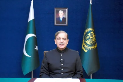 Pakistani Interior Minister discusses with Shehbaz Sharif developments in relations with Iran