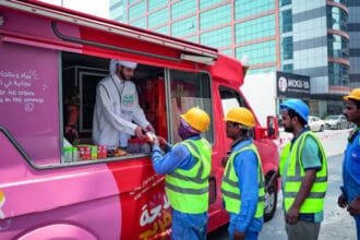للتخفيف من تأثيرات حرارة الصيف.. "فرجان دبي" تطلق "ثلاجة الفريج" لتوزيع مليونَي عبوة من المياه والعصائر والمثلجات