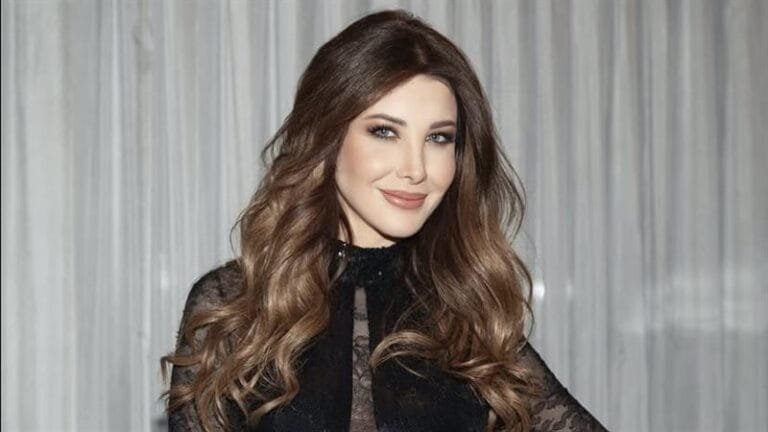 نانسي عجرم تُشوّق جمهورها لحفل دبي.. وتطلب منهم اختيار الأغنيات