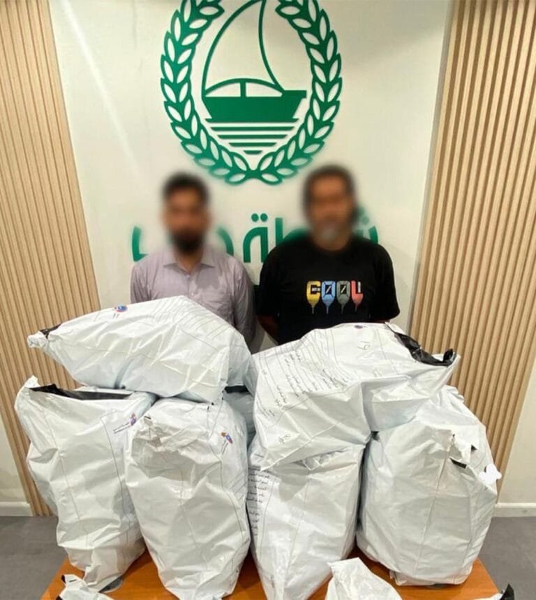 عملية نوعية.. جمارك دبي وشرطة دبي تحبطان محاولة لتهريب نحو 279 ألف قرص من "بريجابالين"